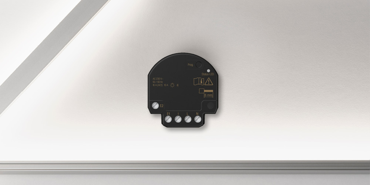 JUNG HOME Jalousieaktor Mini bei Elektrotechnik Braun in Deining